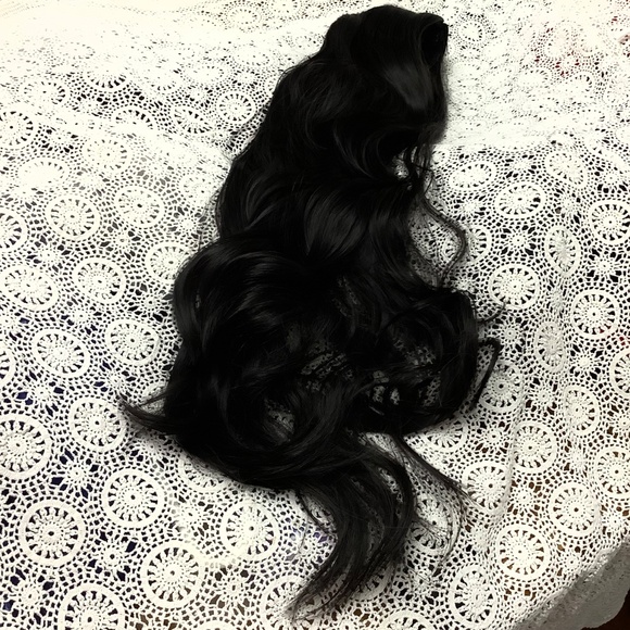 NEW Long Black Wig - Picture 7 of 7